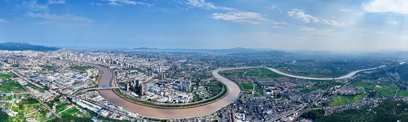 龍港市是中國(guó)首個(gè)“鎮(zhèn)改市”。龍港市委宣傳統(tǒng)戰(zhàn)部供圖